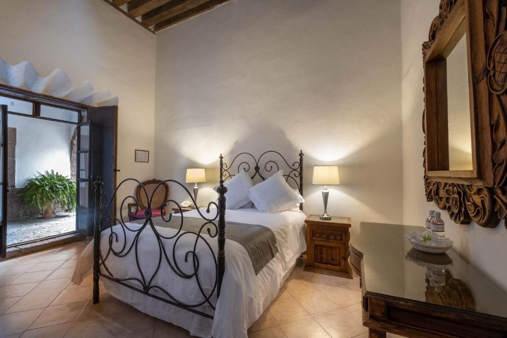 WhatsApp Image 2025-10-20 at 12.38.18 PM (1)