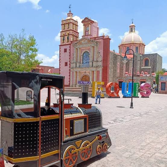 WhatsApp Image 2025-10-23 at 4.44.06 PM (2)